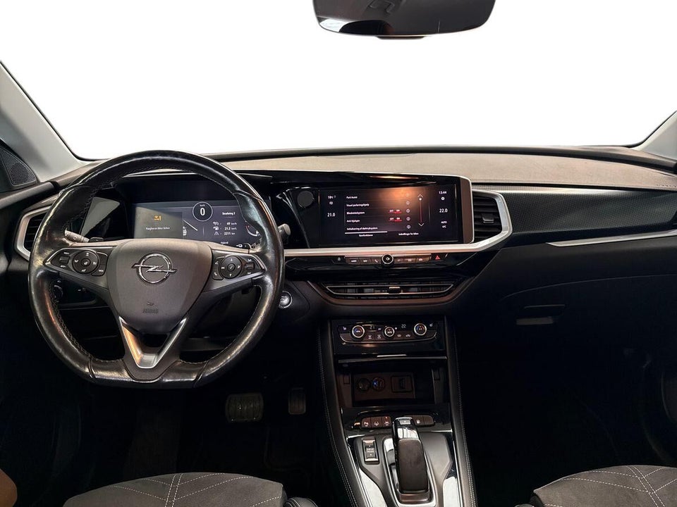 Opel Grandland 1,6 Hybrid Ultimate aut. 5d
