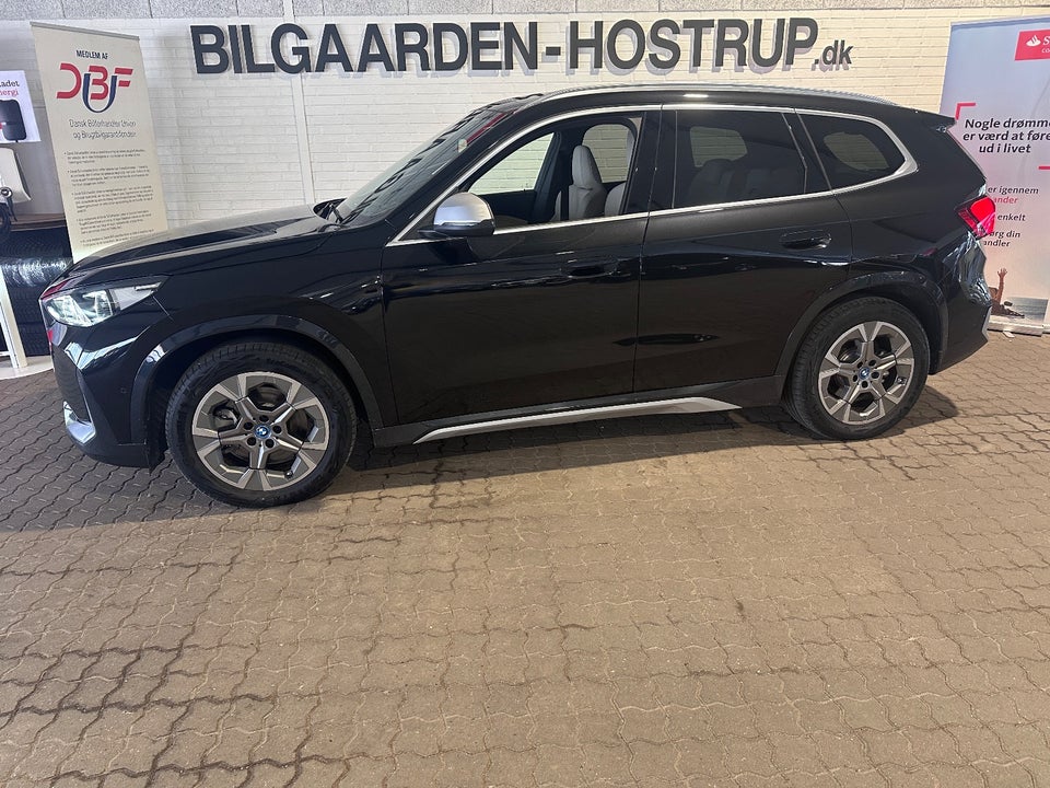BMW iX1 xDrive30 X-Line 5d