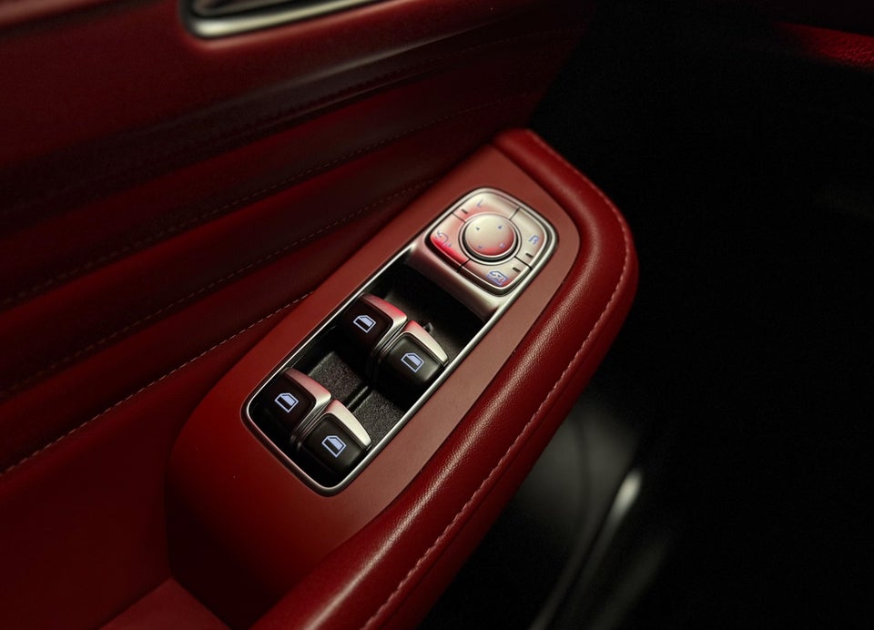 MG EHS 1,5 PHEV Luxury 5d