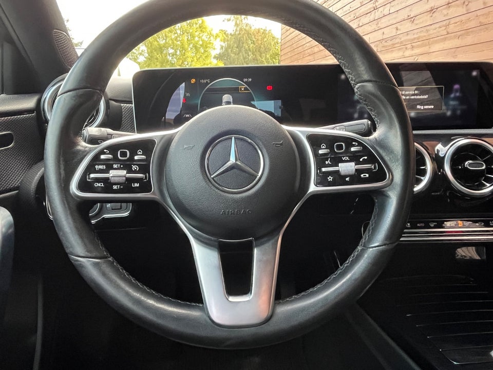 Mercedes A200 1,3 Progressive aut. 5d