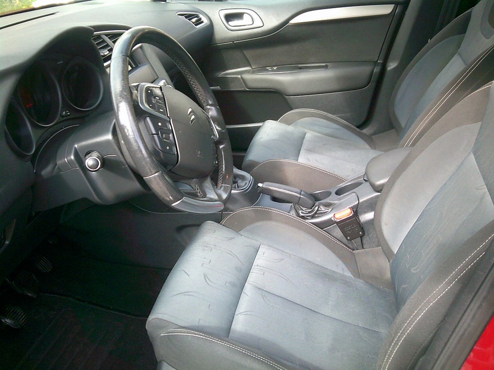 Citroën C4 1,6 HDi 110 Seduction 5d
