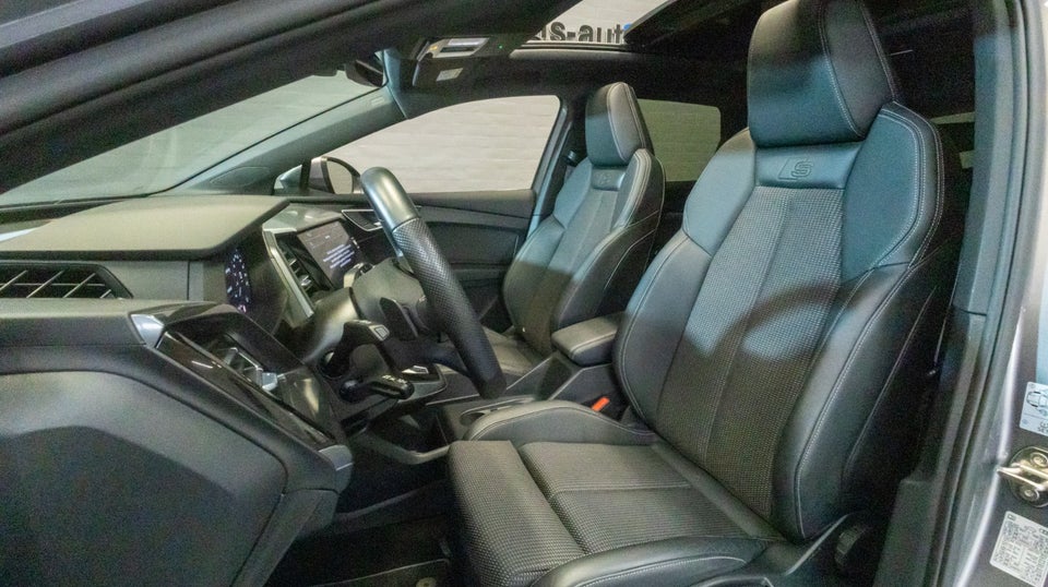 Audi Q4 e-tron 45 S-line 5d