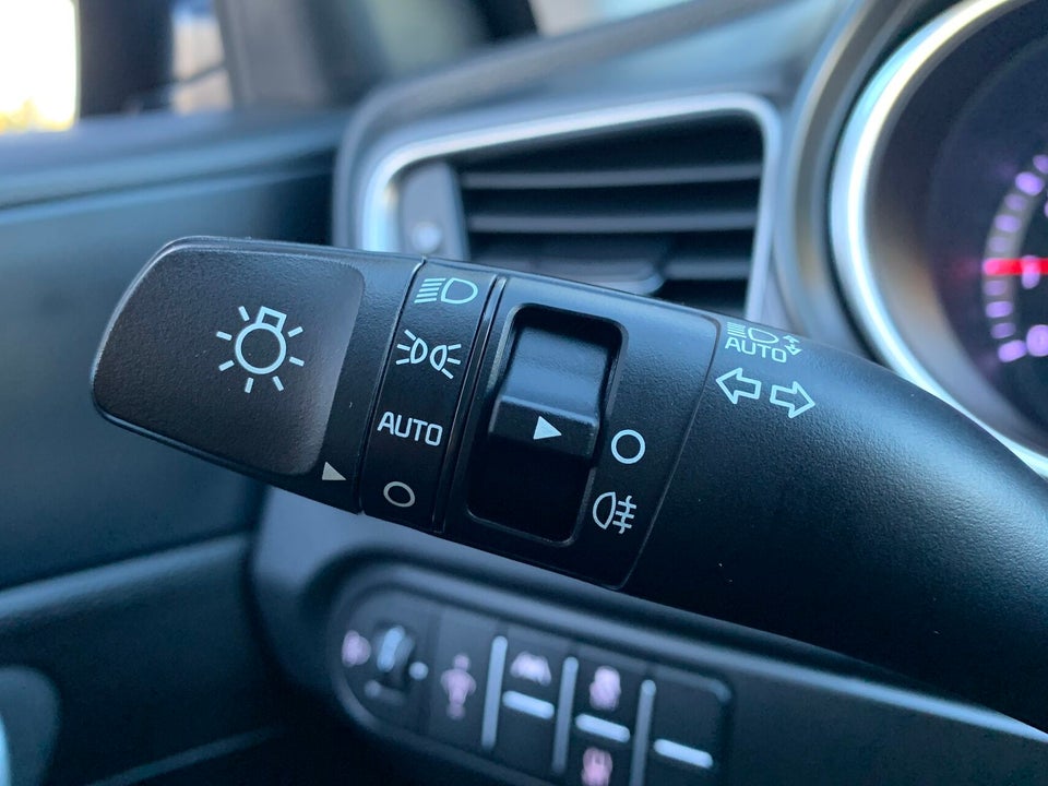 Kia Ceed 1,0 T-GDi Prestige SW 5d