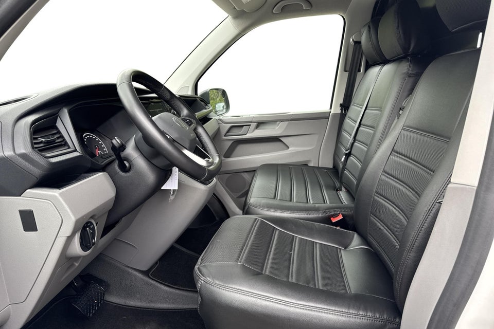 VW Transporter 2,0 TDi 150 Kassevogn DSG lang