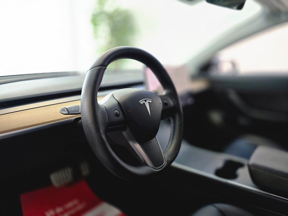 Tesla Model 3 Performance AWD 4d