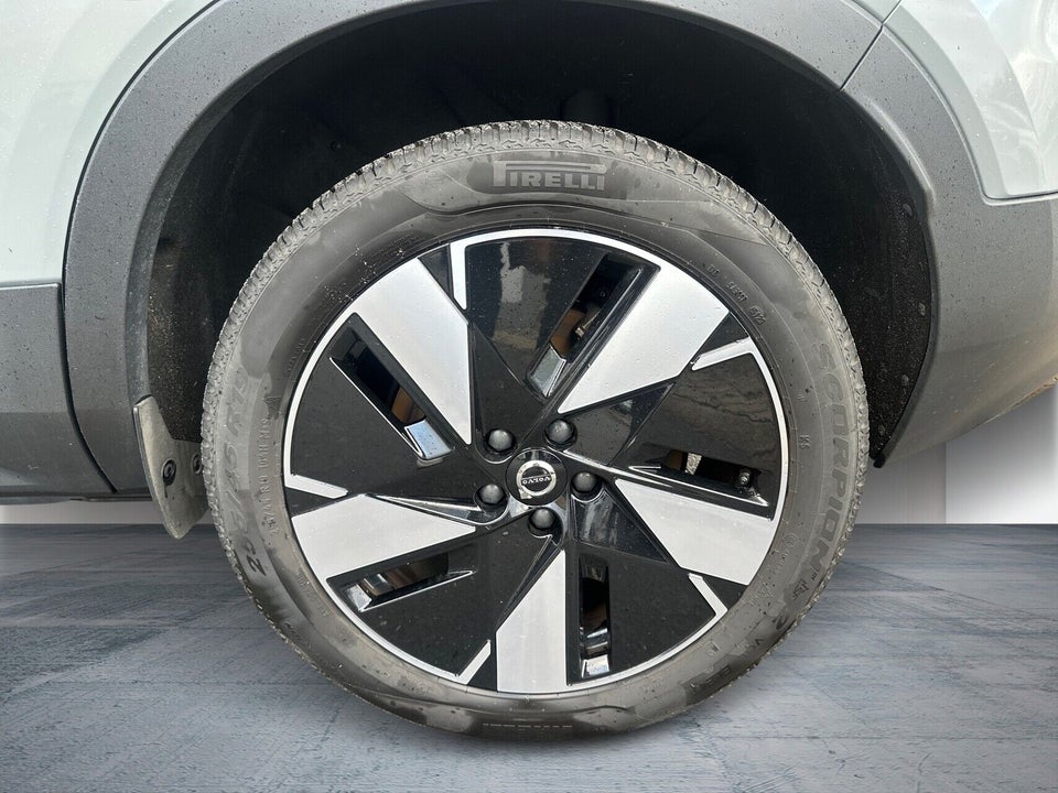 Volvo XC40 ReCharge Extended Range Plus 5d