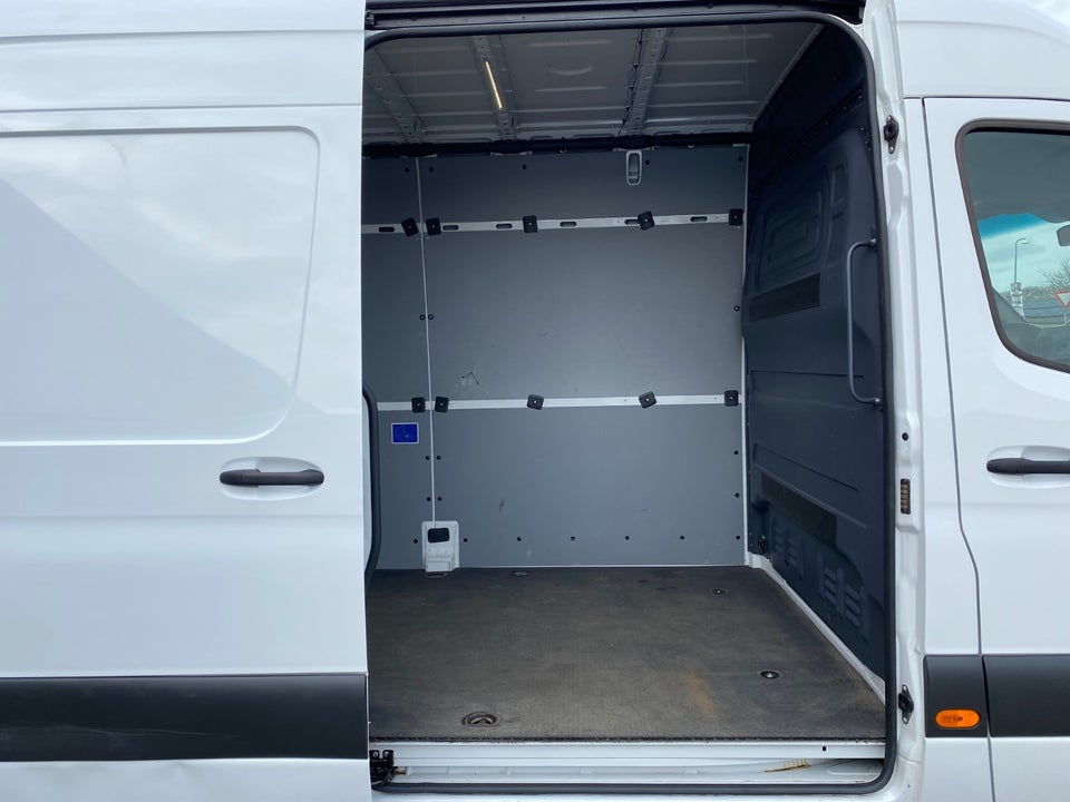 Mercedes eSprinter 312 A2 Kassevogn 3p