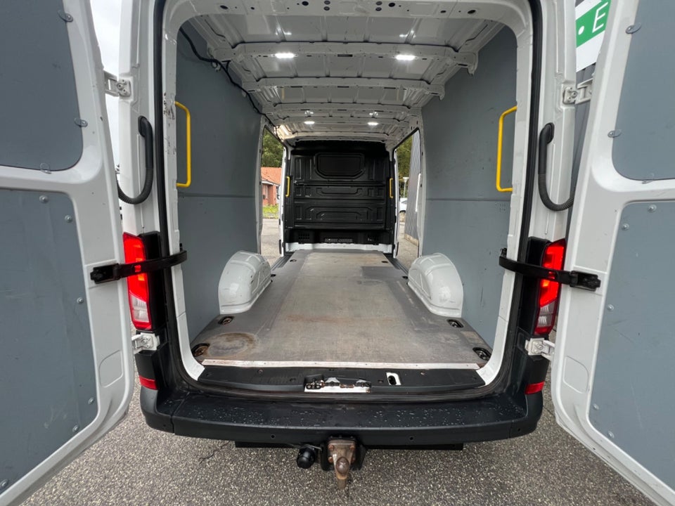 VW Crafter 35 2,0 TDi 140 Kassevogn L3H2