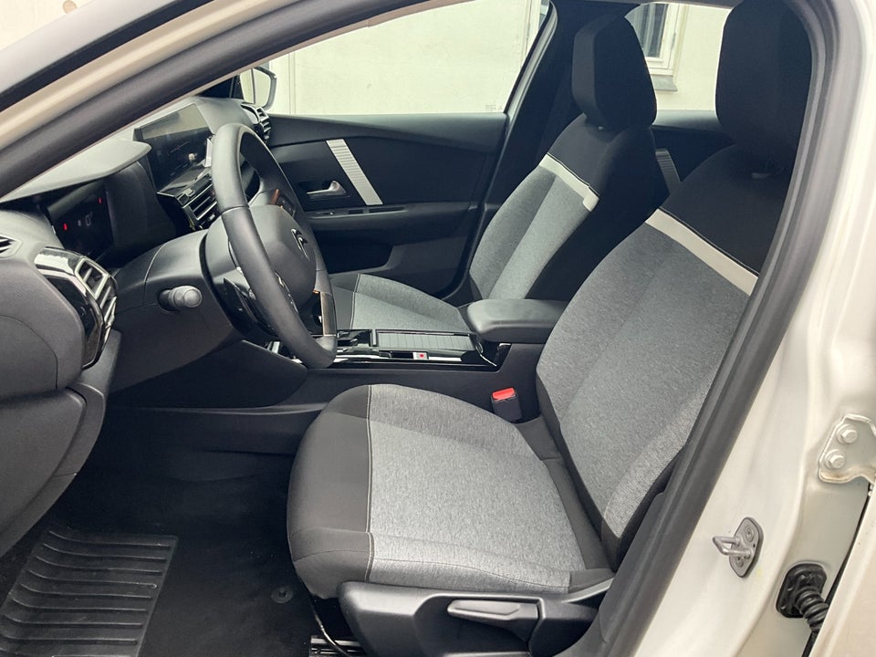 Citroën C4 1,2 PureTech 130 Feel EAT8 5d