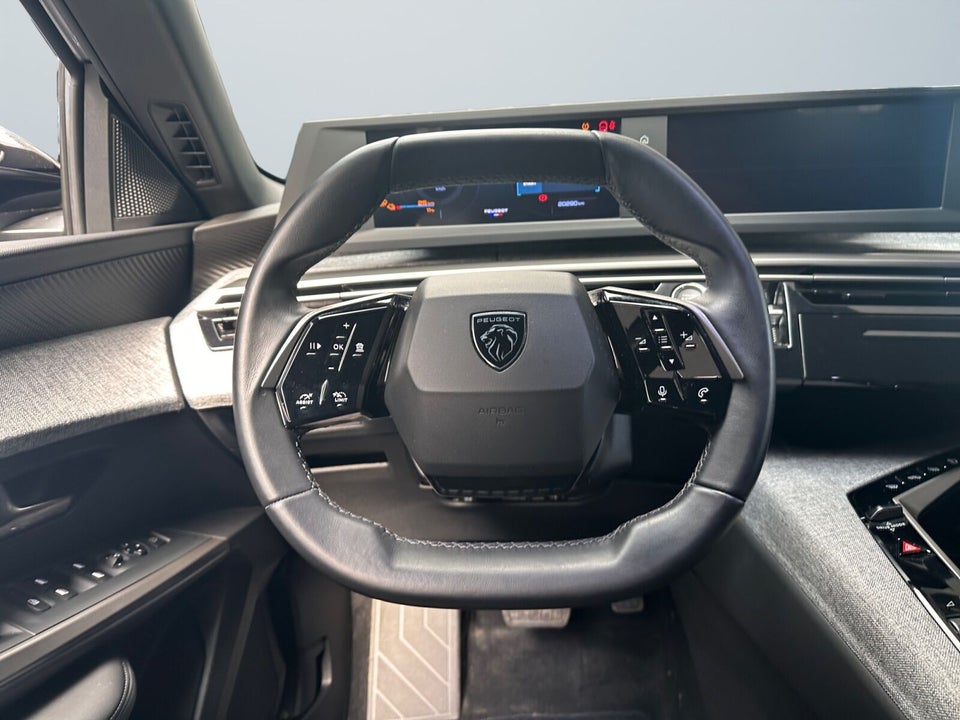 Peugeot e-5008 77 Allure Pack 7prs 5d