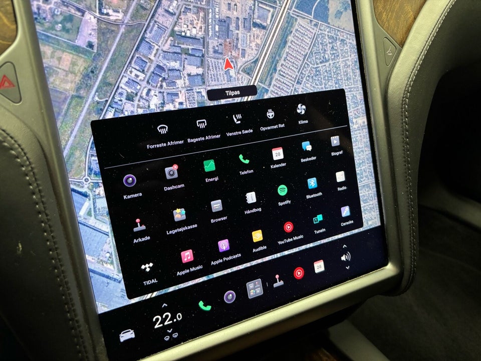 Tesla Model S Standard Range AWD 5d