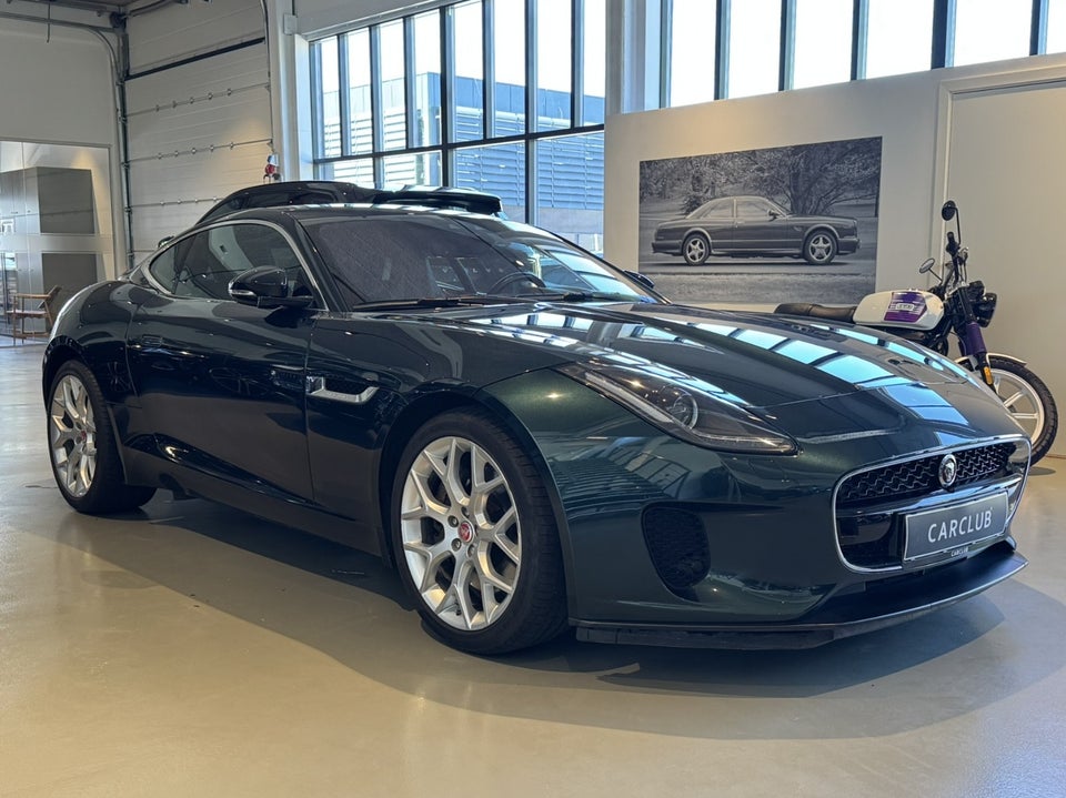 Jaguar F-Type 2,0 P300 Coupé aut. 2d