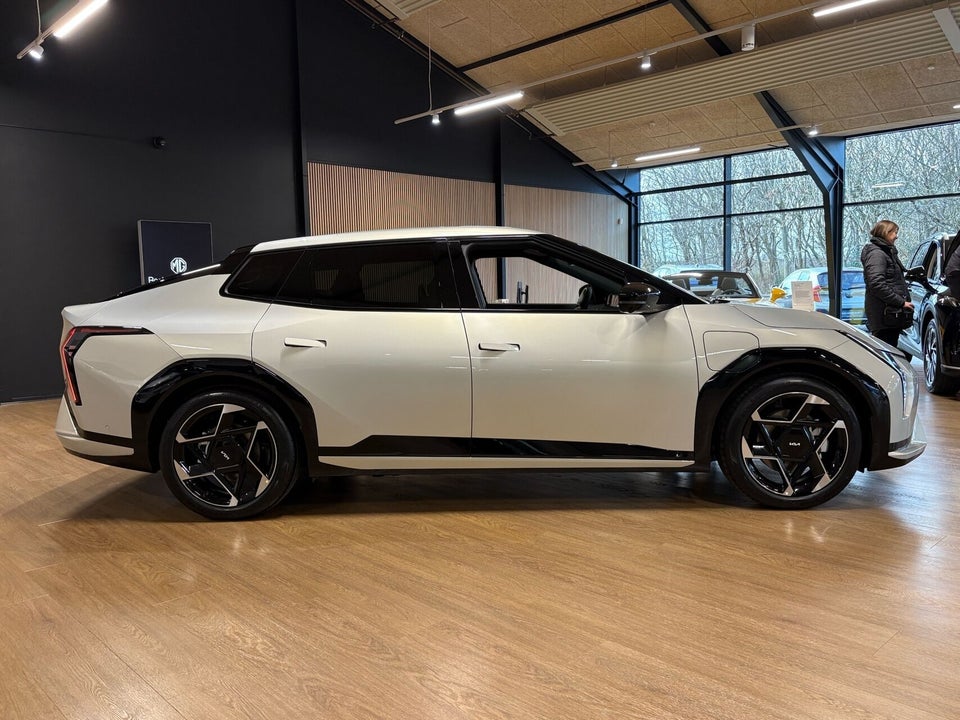 Kia EV4 81 Long Range GT-Line Fastback 4d