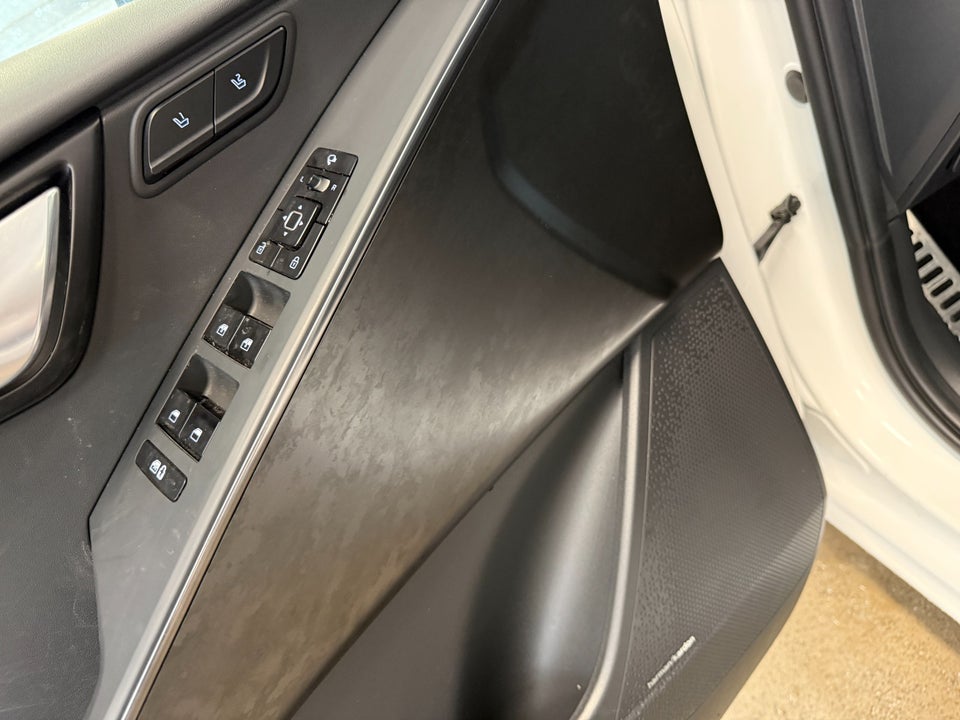 Kia Niro 64 EV Upgrade 5d