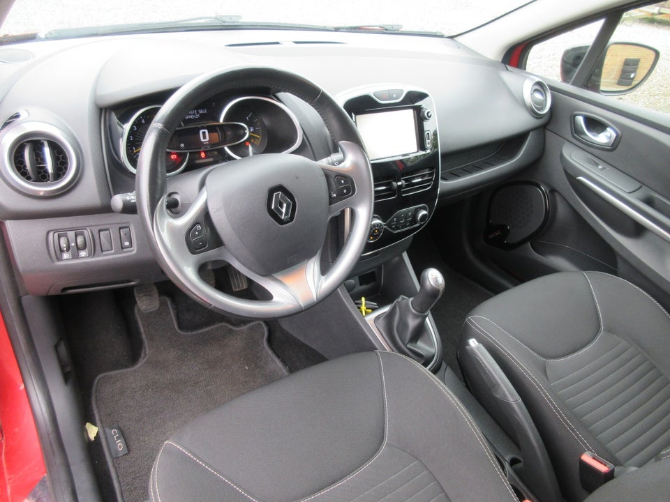 Renault Clio IV 1,5 dCi 90 Limited Sport Tourer 5d