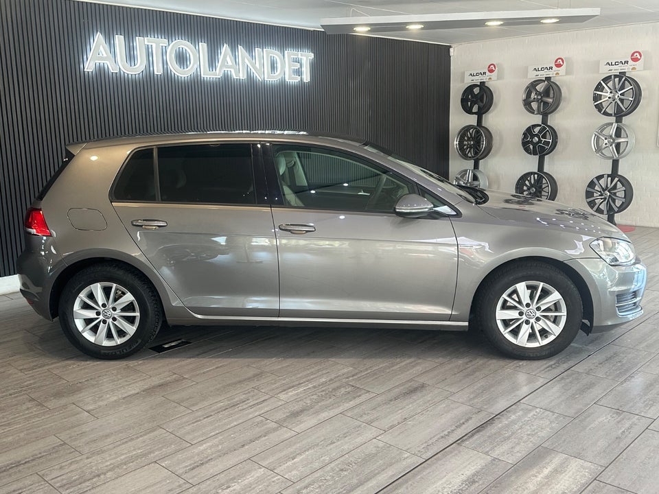 VW Golf VII 1,6 TDi 110 BlueMotion 5d
