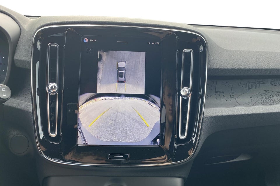 Volvo EX40 Extended Range Black Edition 5d