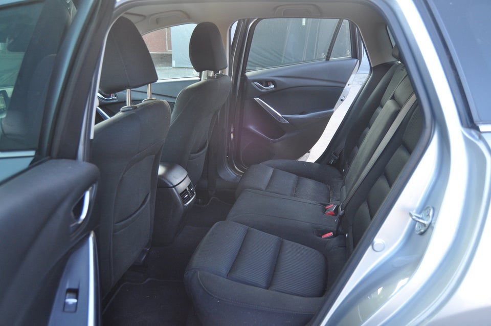 Mazda 6 2,2 SkyActiv-D 150 Core stc. aut. 5d