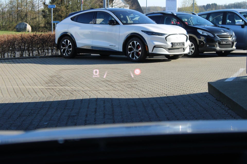 Audi Q4 e-tron 50 S-line quattro 5d