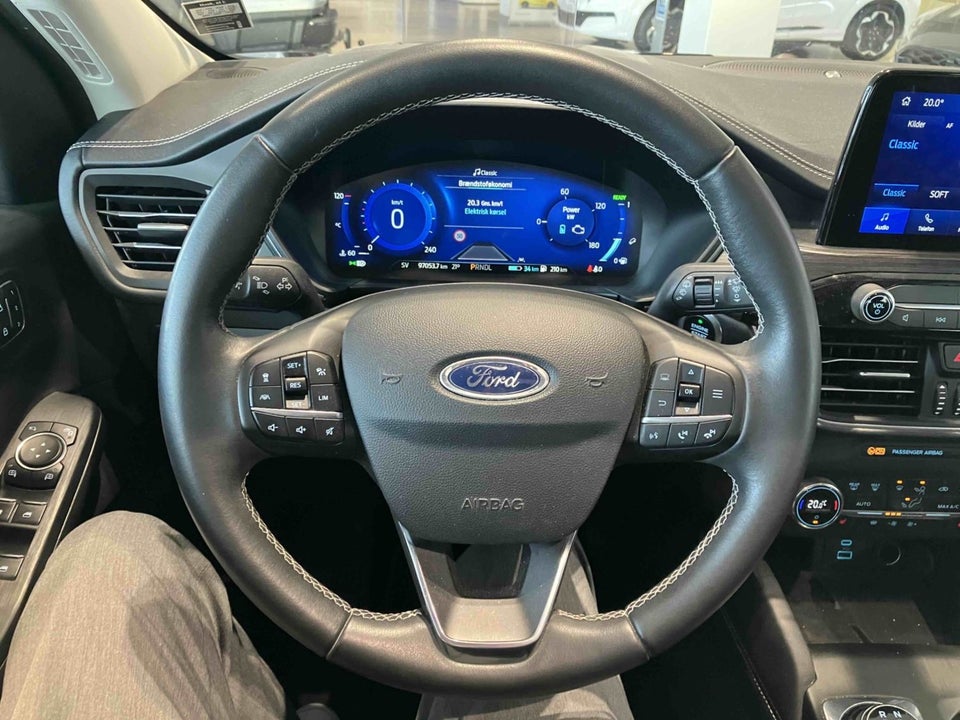 Ford Kuga 2,5 PHEV Vignale CVT 5d