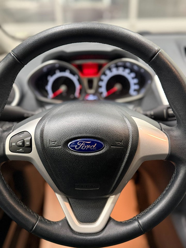 Ford Fiesta 1,25 60 Titanium 5d