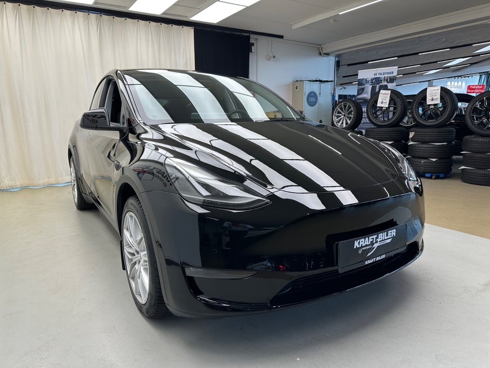 Tesla Model Y Long Range AWD 5d