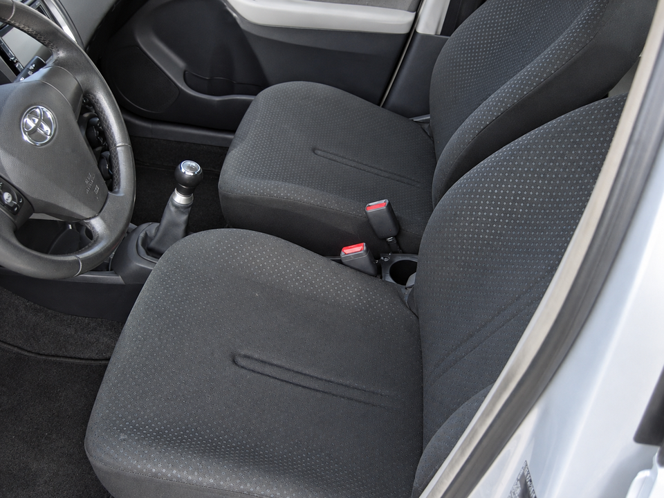 Toyota Yaris 1,0 T1 5d