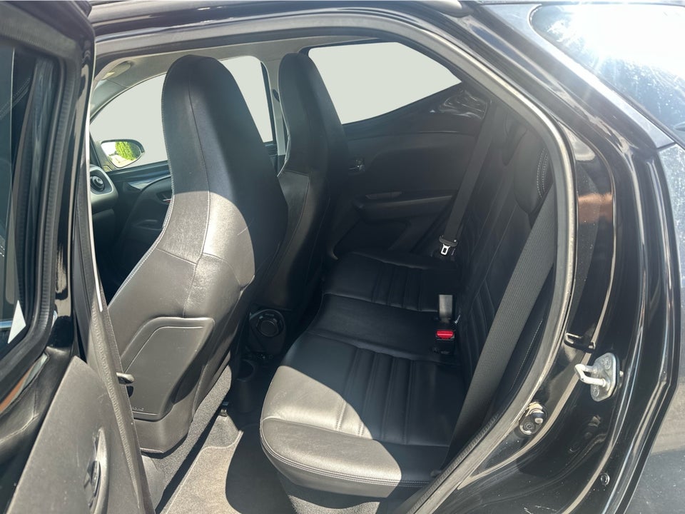 Toyota Aygo 1,0 VVT-i x-black II 5d