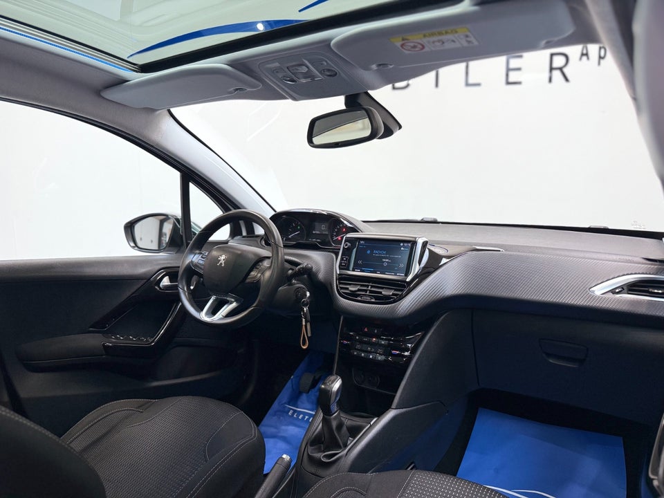 Peugeot 208 1,6 BlueHDi 100 Allure Sky 5d