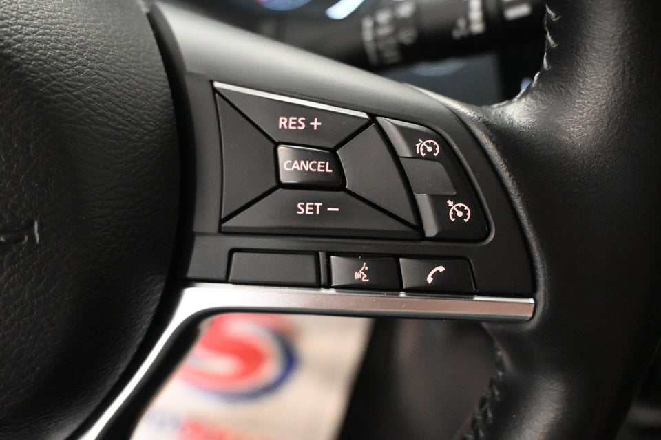 Nissan Qashqai 1,3 Dig-T 140 N-Connecta 5d