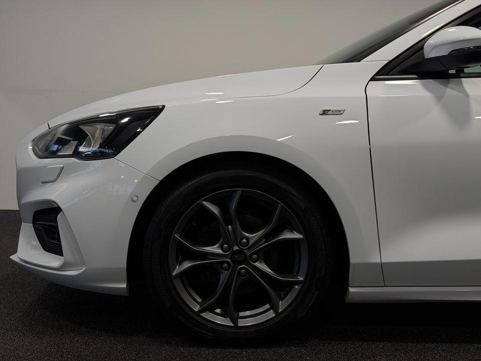 Ford Focus 1,0 EcoBoost ST-Line 5d