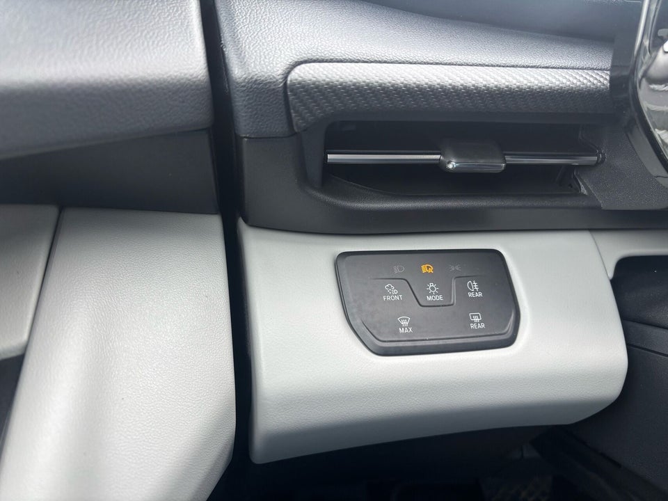 Ford Explorer 77 Premium Extended Range 5d