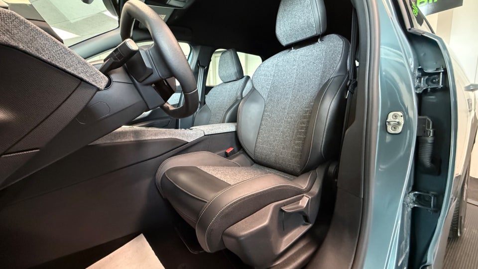 Peugeot e-5008 77 Allure 7prs 5d