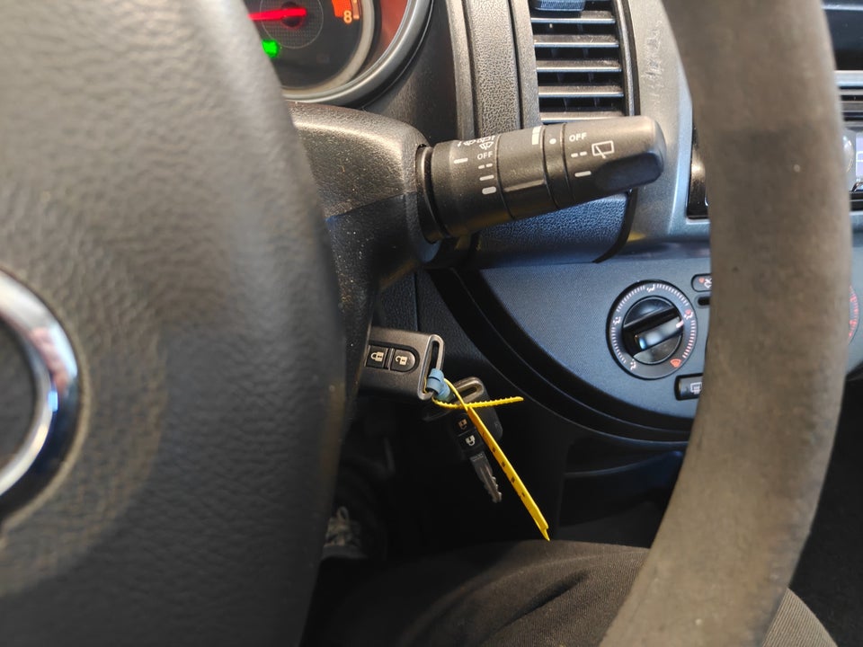 Nissan Note 1,6 Acenta 5d