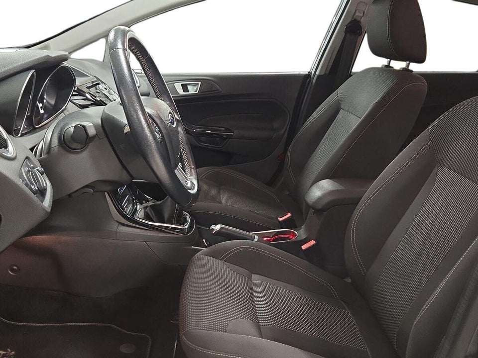 Ford Fiesta 1,0 EcoBoost Titanium 5d