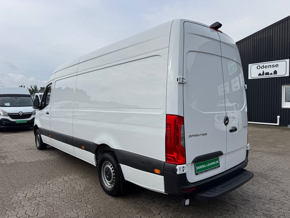 Mercedes Sprinter 317 2,0 CDi A3 Kassevogn aut. RWD