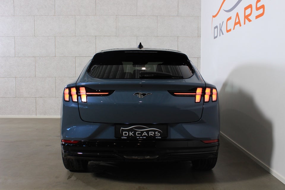 Ford Mustang Mach-E 98 Premium Extended Range AWD 5d