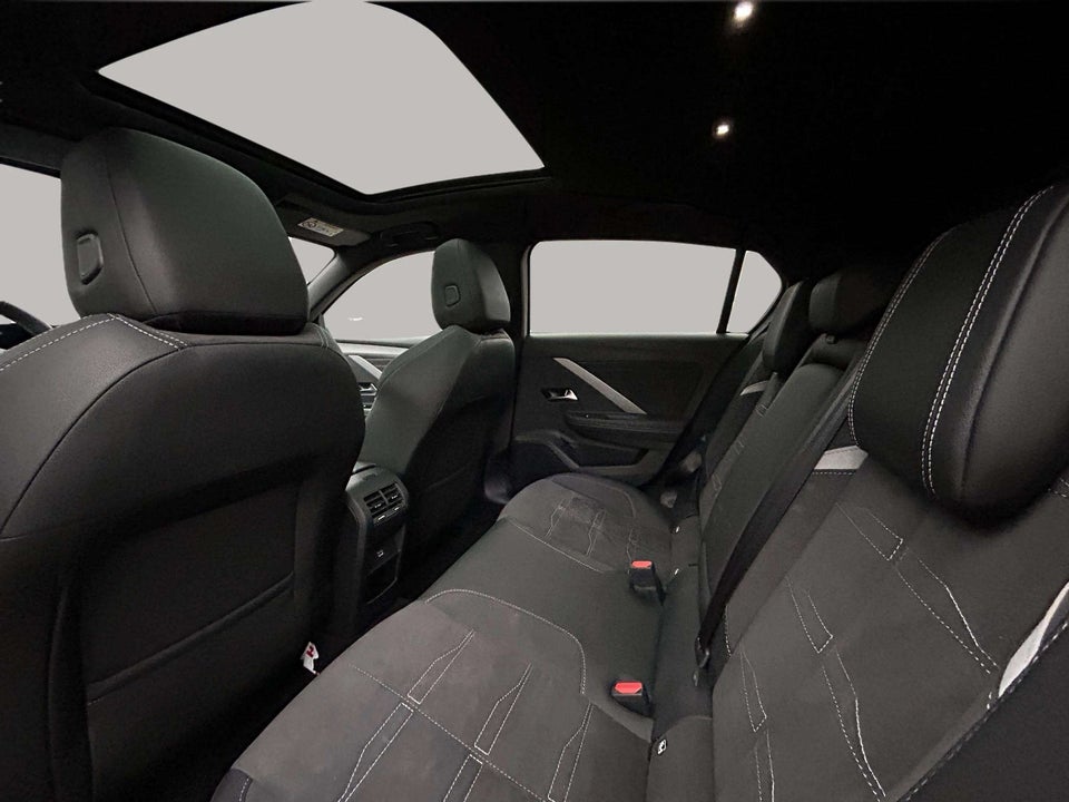 Opel Astra-e 54 Ultimate 5d