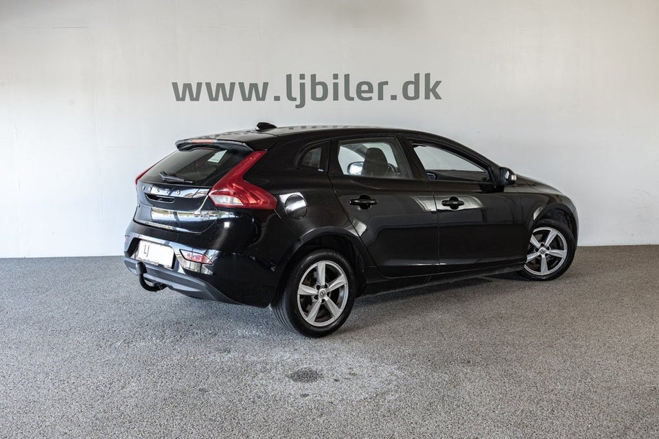 Volvo V40 2,0 D2 120 Kinetic 5d