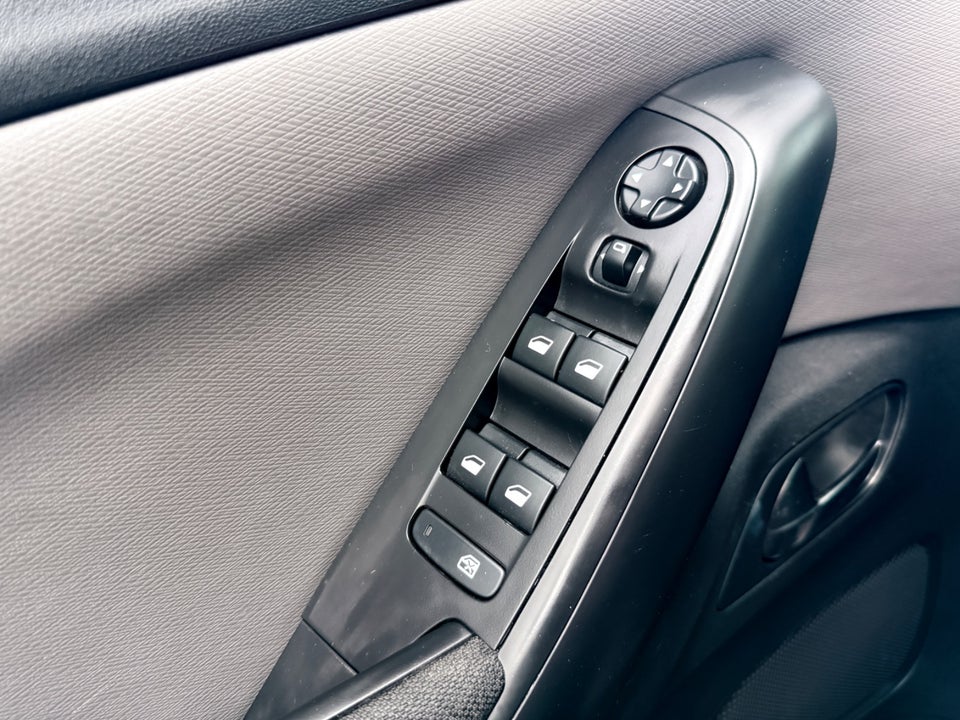 Citroën C4 Picasso 1,6 BlueHDi 120 Iconic 5d