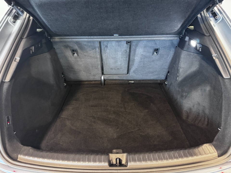 Audi Q4 e-tron 45 S-line quattro 5d