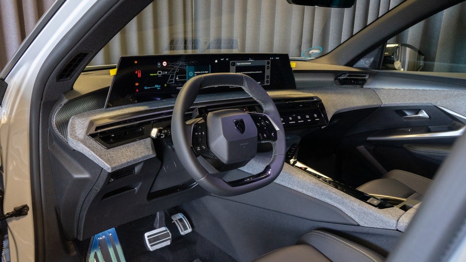 Peugeot e-5008 77 GT 7prs 5d