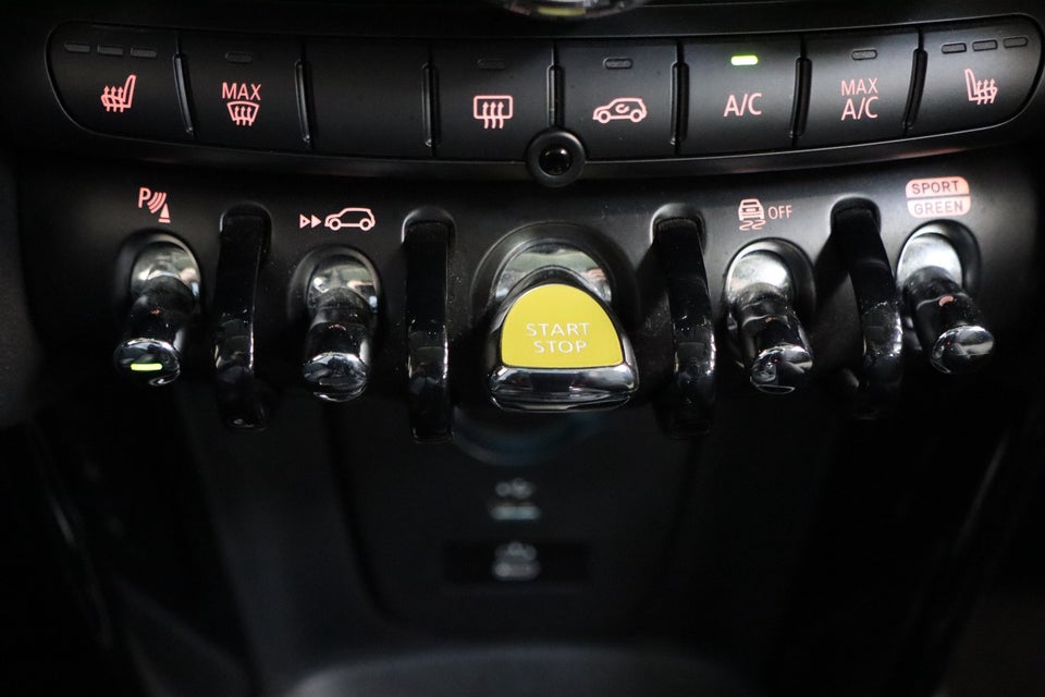 MINI Cooper SE Camden Edition 3d