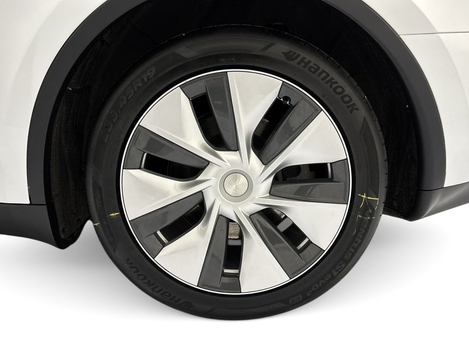 Tesla Model Y RWD 5d