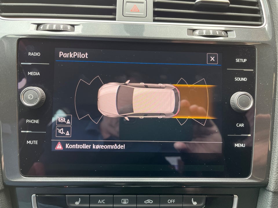 VW Golf VII 1,0 TSi 85 Trendline 5d