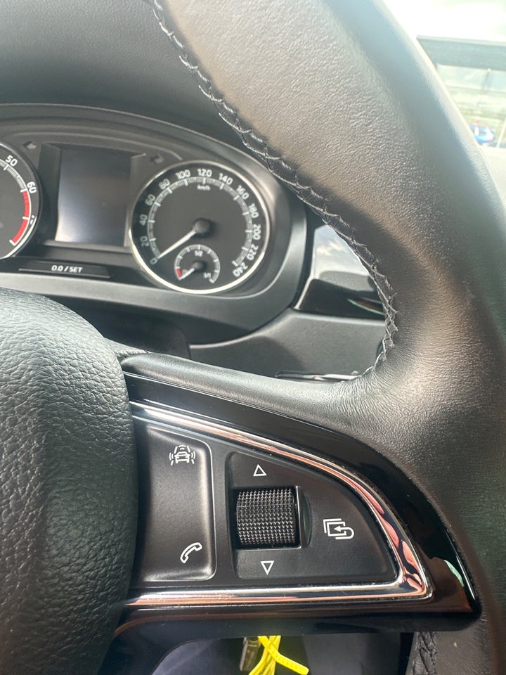 Skoda Rapid 1,0 TSi 110 Ambition Spaceback 5d