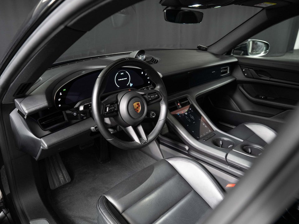 Porsche Taycan 4S Performance+ Cross Turismo 5d