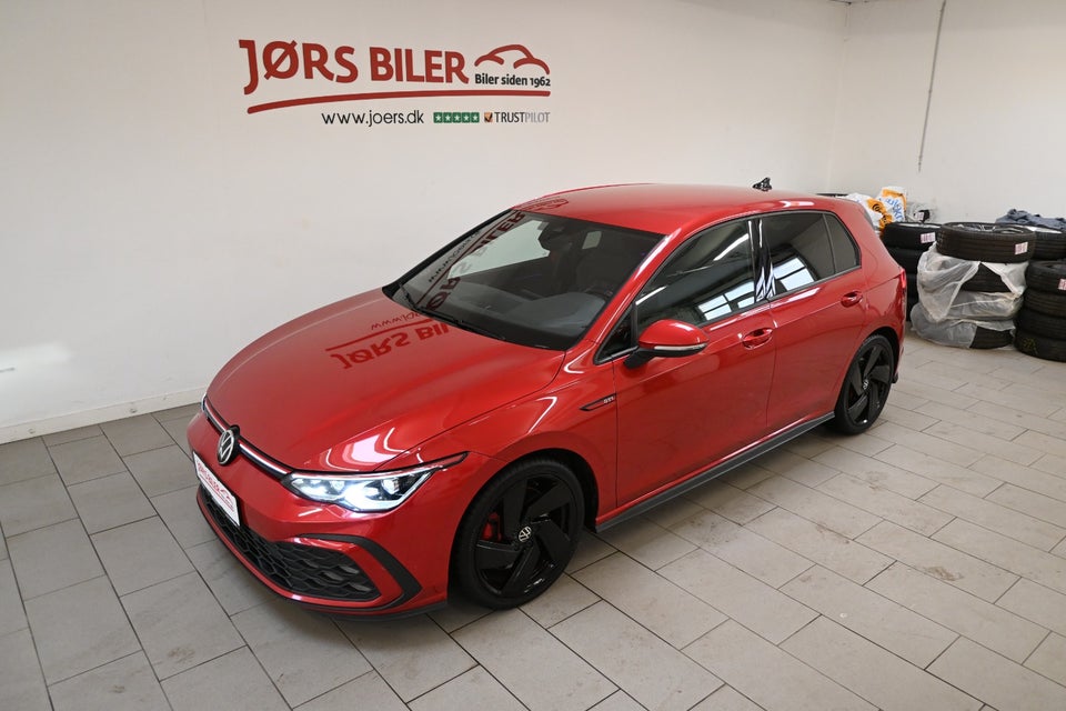 VW Golf VIII 2,0 GTi DSG 5d