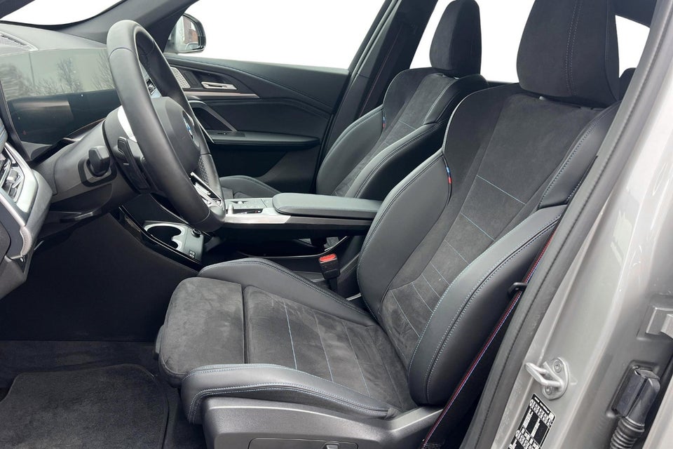 BMW iX1 eDrive20 M-Sport Pro 5d