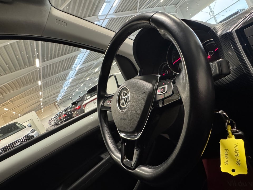 VW e-Up! Move Up! 5d
